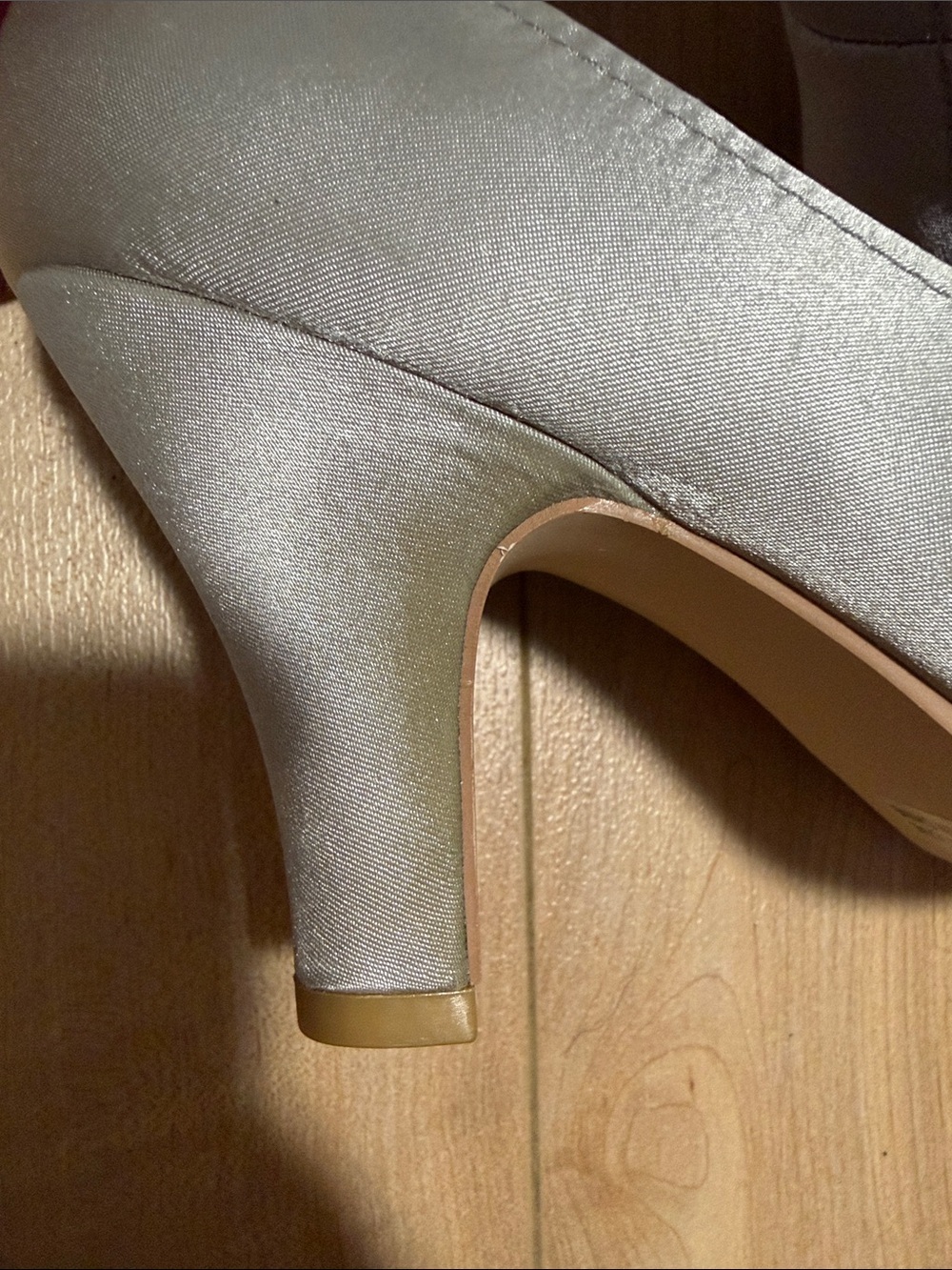 Metallic silver heels - Picture 4 of 4